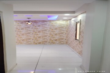 Building Lobby in 3.5 BHK Apartment at Girp Society, Dlf Ankur Vihar – for Sale