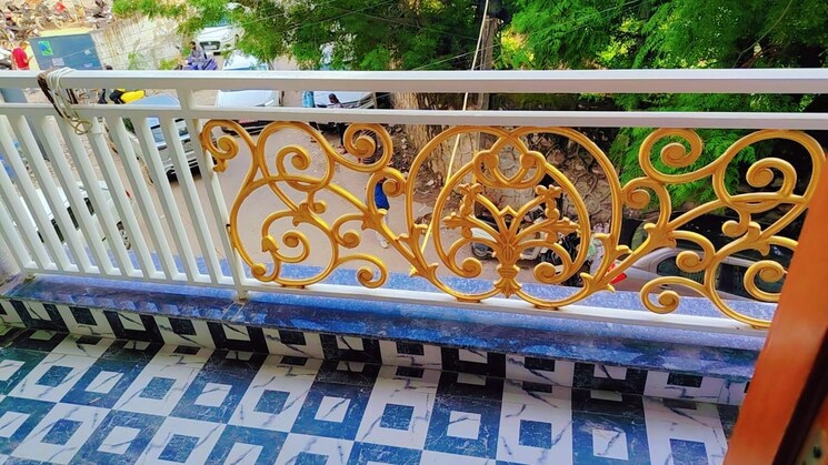 Balcony, begumpur 2 Bedroom 80 Sq.Yd. Builder Floor In Begumpur Delhi 9040975