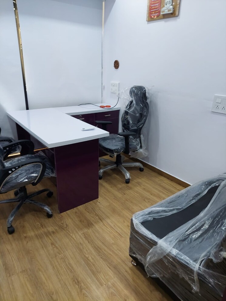 Team Area, ashram road Commercial Office Space 588 Sq.Ft. In Ashram Road Ahmedabad 9040912