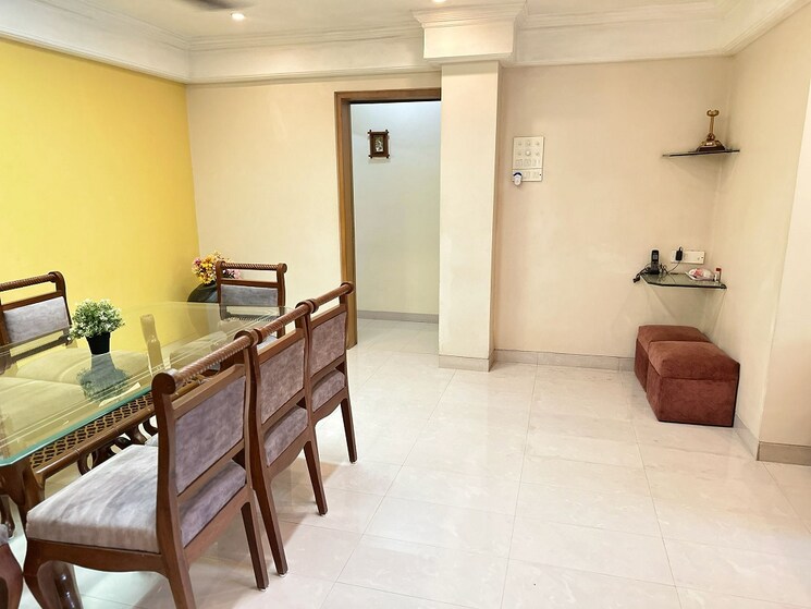 Room, bandra west 3 Bedroom 1200 Sq.Ft. Apartment In Bandra West Mumbai 9040913