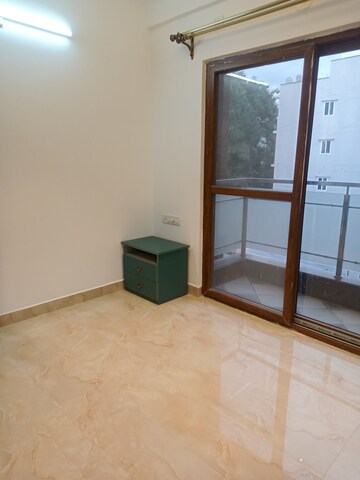 Room in 3 BHK Builder Floor at Richmond Town – for Rent
