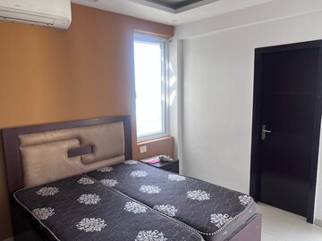 Bedroom in 4 BHK Apartment at Tulip Violet, Sector 69 – for Rent