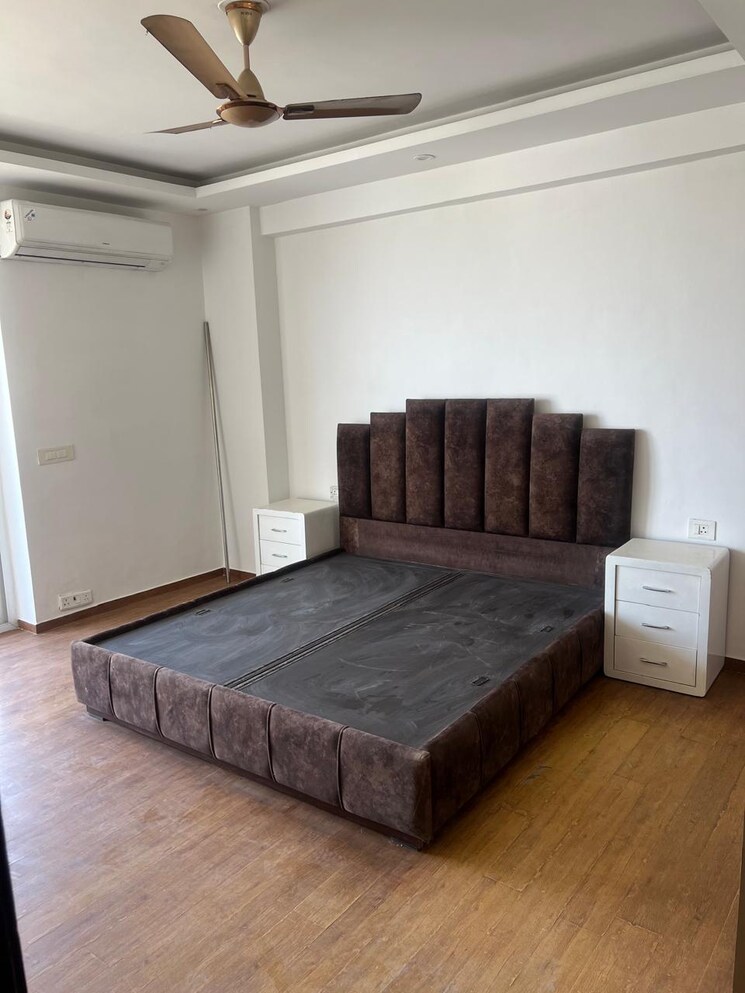 Bedroom, tulip-violet 4 Bedroom 2010 Sq.Ft. Apartment In Sector 69 Gurgaon 9041022