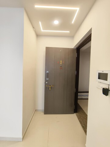 Room in 2 BHK Apartment at Kanakia Spaces Zen World, Kanjurmarg East – for Rent