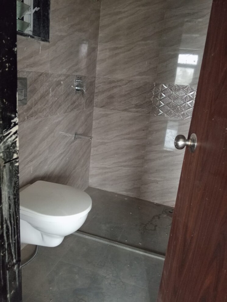 Bathroom, accord-bindra-one 1 Bedroom 422 Sq.Ft. Apartment In Andheri East Mumbai 9041008