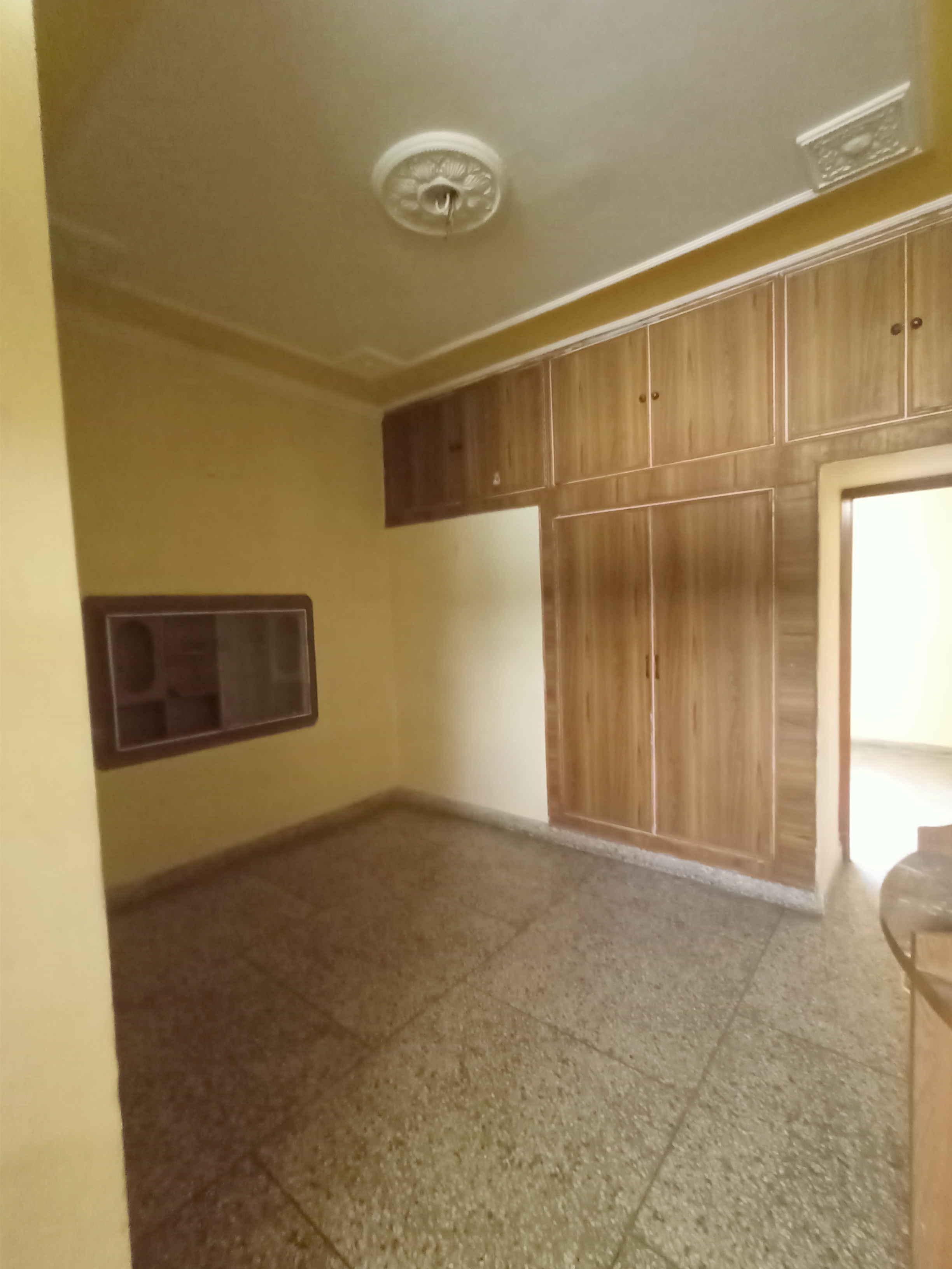 2 BHK Independent House For Rent in Sector 4