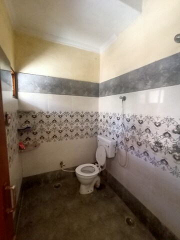 Team Area in 2 BHK Independent House at Sector 4 – for Rent