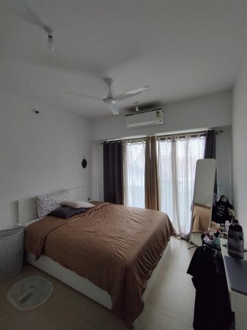 Bedroom in 3 BHK Apartment at Kanakia Silicon Valley, Powai – for Rent