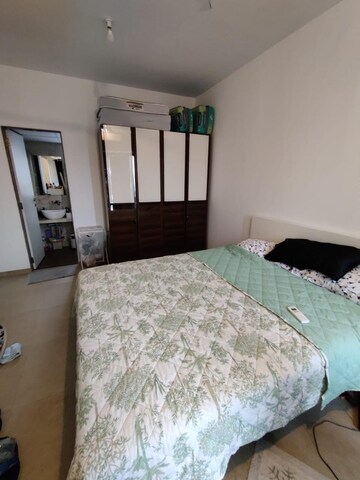 Bedroom in 3 BHK Apartment at Kanakia Silicon Valley, Powai – for Rent