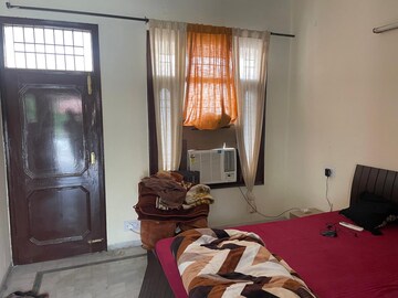 Living Room in 1 BHK Independent House at Sector 15 – for Rent