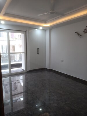 Room in 4 BHK Builder Floor at Vasant Kunj Enclave – for Sale