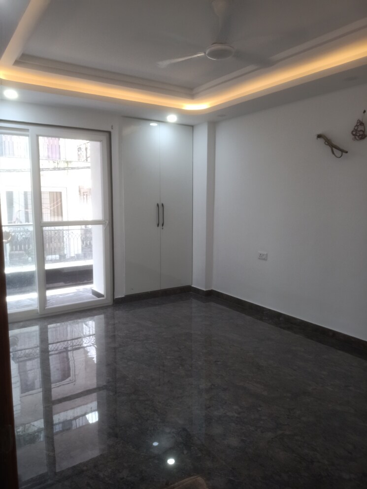 Room, vasant kunj enclave 4 Bedroom 1600 Sq.Ft. Builder Floor In Vasant Kunj Enclave Delhi 9041063