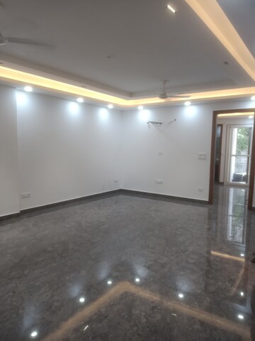 Room in 4 BHK Builder Floor at Vasant Kunj Enclave – for Sale