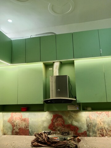 Furnished Amenities in 1.5 BHK Builder Floor at Sector 18 – for Rent