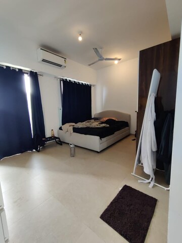 Living Room in 2 BHK Apartment at Powai – for Rent