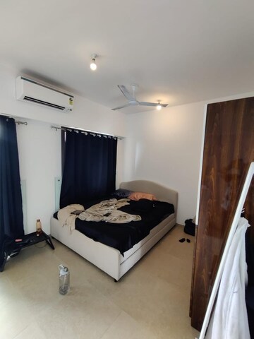 Bedroom in 2 BHK Apartment at Powai – for Rent