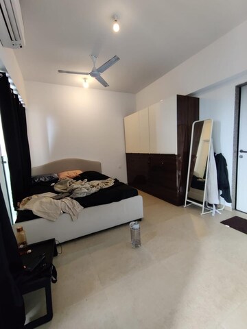 Bedroom in 2 BHK Apartment at Powai – for Rent