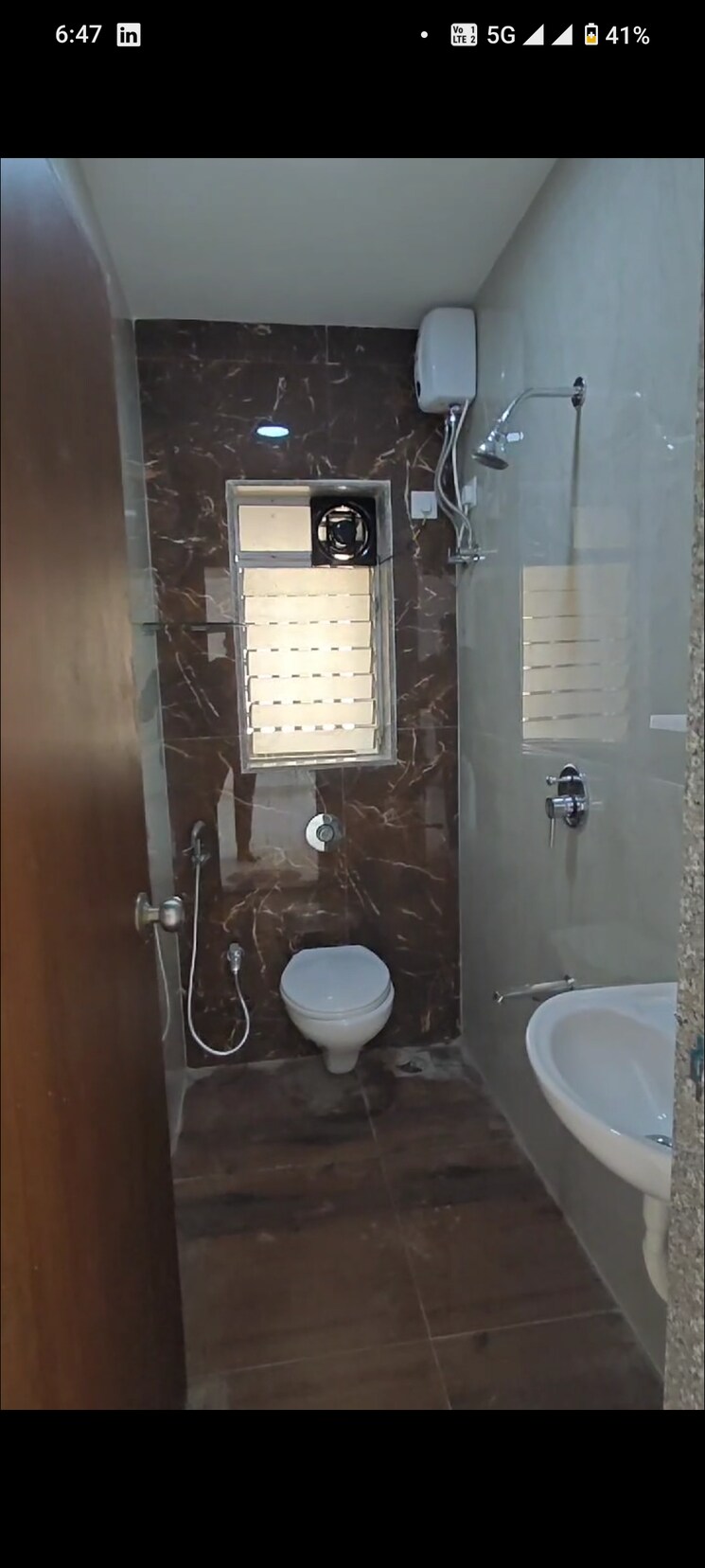 Bathroom, avant-hillway 1 Bedroom 395 Sq.Ft. Apartment In Goregaon East Mumbai 9041112