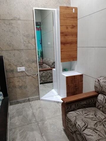 Bathroom in 1.5 BHK Builder Floor at Sector 18 – for Rent