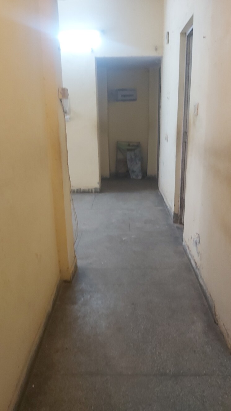 undefined, mayur vihar 3.5 Bedroom 1250 Sq.Ft. Apartment In Mayur Vihar Delhi 9041225