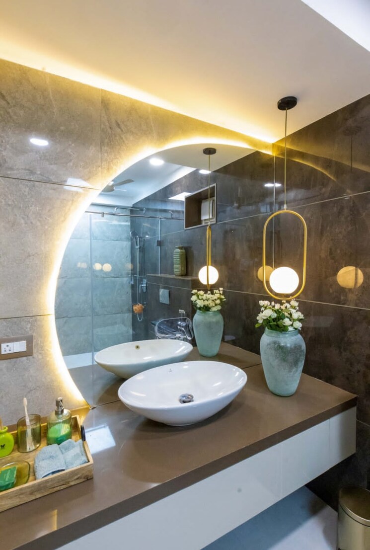 Bathroom, nipania 5 Bedroom 3600 Sq.Ft. Apartment In Nipania Indore 9041123