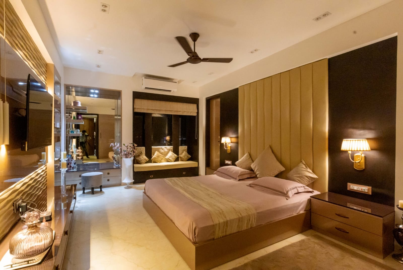 5 BHK + Servant Room Apartment For Sale in Cressida1