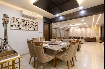 Furnished Amenities in 5 BHK Apartment at Nipania – for Sale