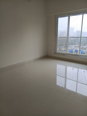 Room in 3 BHK Apartment at Eon One, Prabhadevi – for Sale