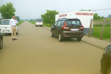  Industrial Plot – Exterior View View at Sikandrabad - for Sale