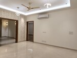 4 BHK + Servant Room 3250 Sq.Ft. Builder Floor in Sector 56 C Block Sushant
