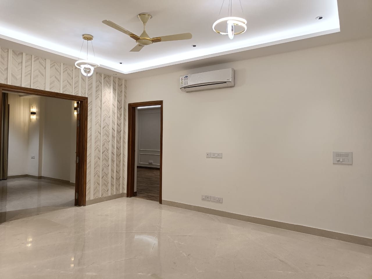 4 BHK + Servant Room Builder Floor For Sale in Sector 56 C Block Sushant