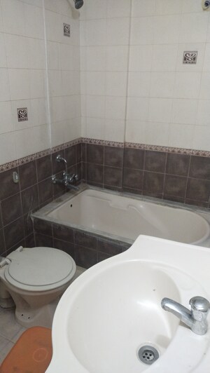 Bathroom in 3.5 BHK Apartment at Kharghar Sector 21 – for Sale