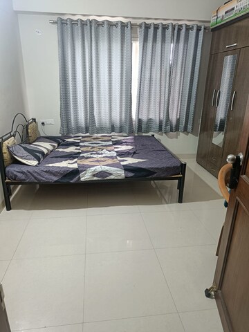 Bedroom in 3 BHK Apartment at Nipania – for Rent