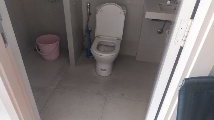 Bathroom, kanakia-silicon-valley 2 Bedroom 820 Sq.Ft. Apartment In Powai Mumbai 9041319