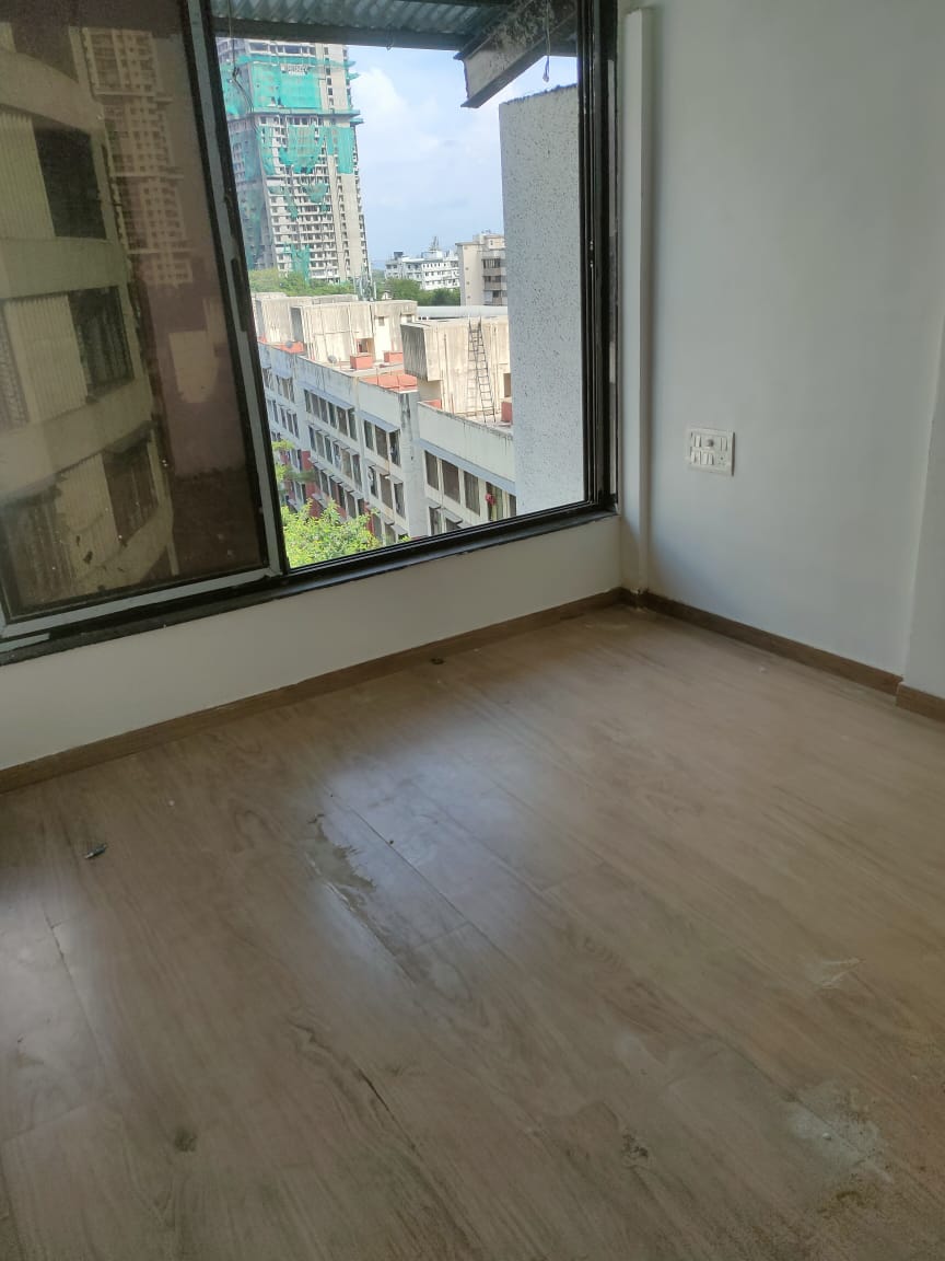 1.5 BHK Apartment For Sale in Rajkamal Park Parel