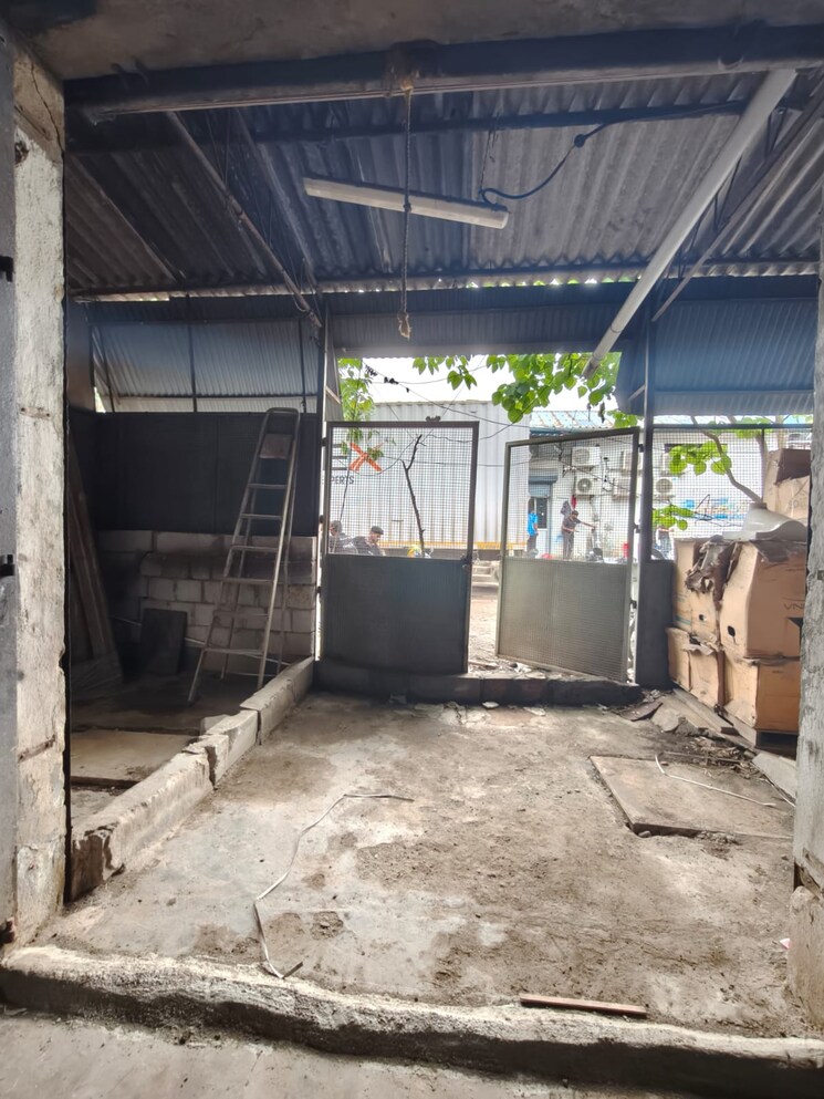 Exterior View, kothari-compound Commercial Warehouse 2750 Sq.Yd. In Kokanipada Thane 9041328