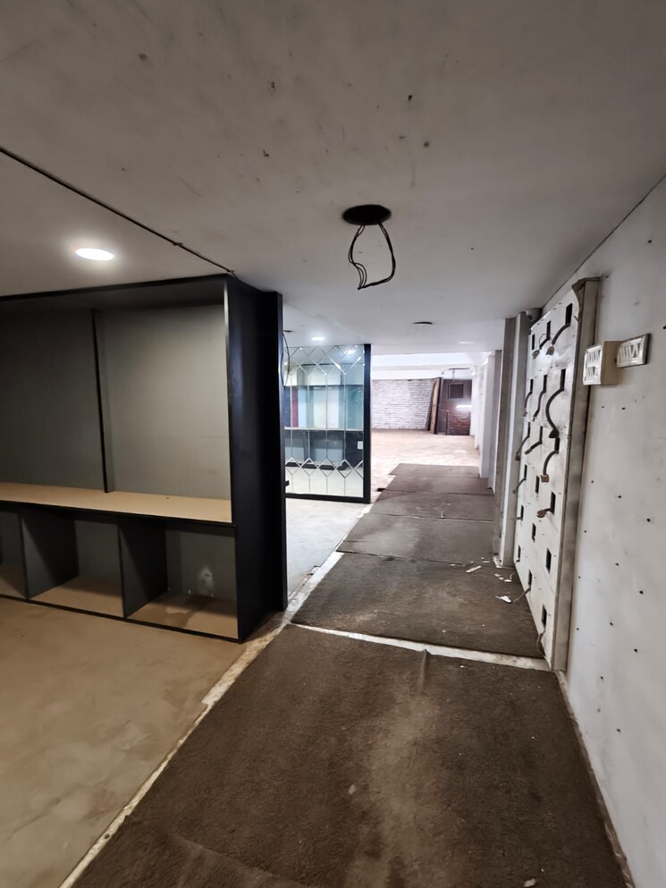 Kitchen, kothari-compound Commercial Warehouse 2750 Sq.Yd. In Kokanipada Thane 9041328