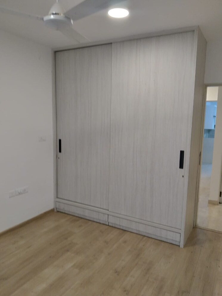 Room, kanakia-paris 2 Bedroom 795 Sq.Ft. Apartment In Bandra East Mumbai 9041326