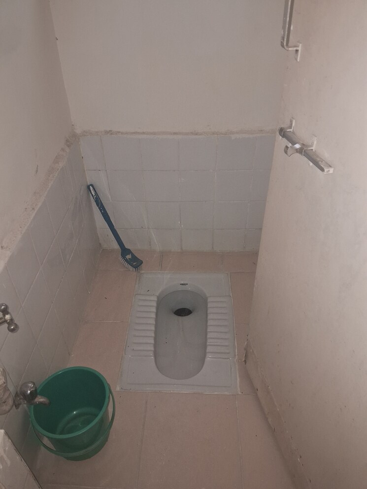 Bathroom, satya-river-apartment 1 Bedroom 550 Sq.Ft. Apartment In Bopodi Pune 9041387