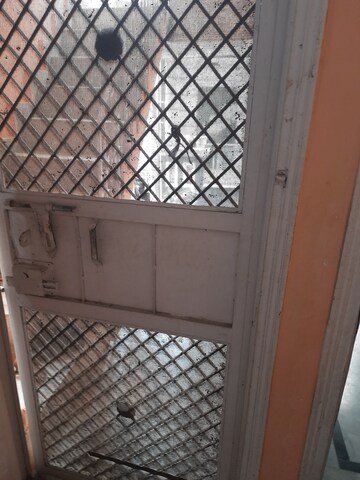  2 BHK Apartment at Laxmi Nagar – for Sale
