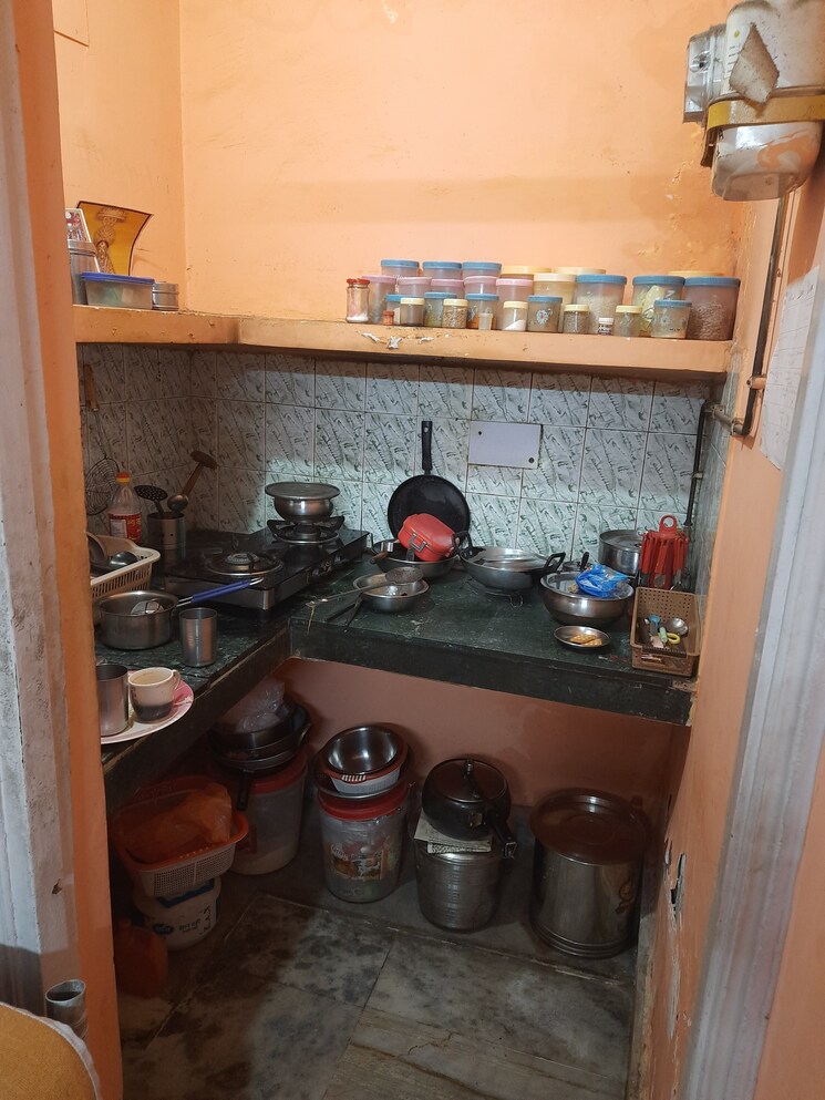 Kitchen, laxmi nagar 2 Bedroom 450 Sq.Ft. Apartment In Laxmi Nagar Delhi 9037797