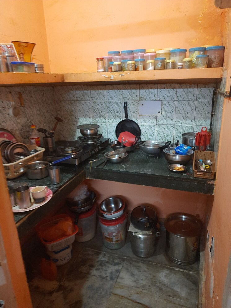 Kitchen, laxmi nagar 2 Bedroom 450 Sq.Ft. Apartment In Laxmi Nagar Delhi 9037797