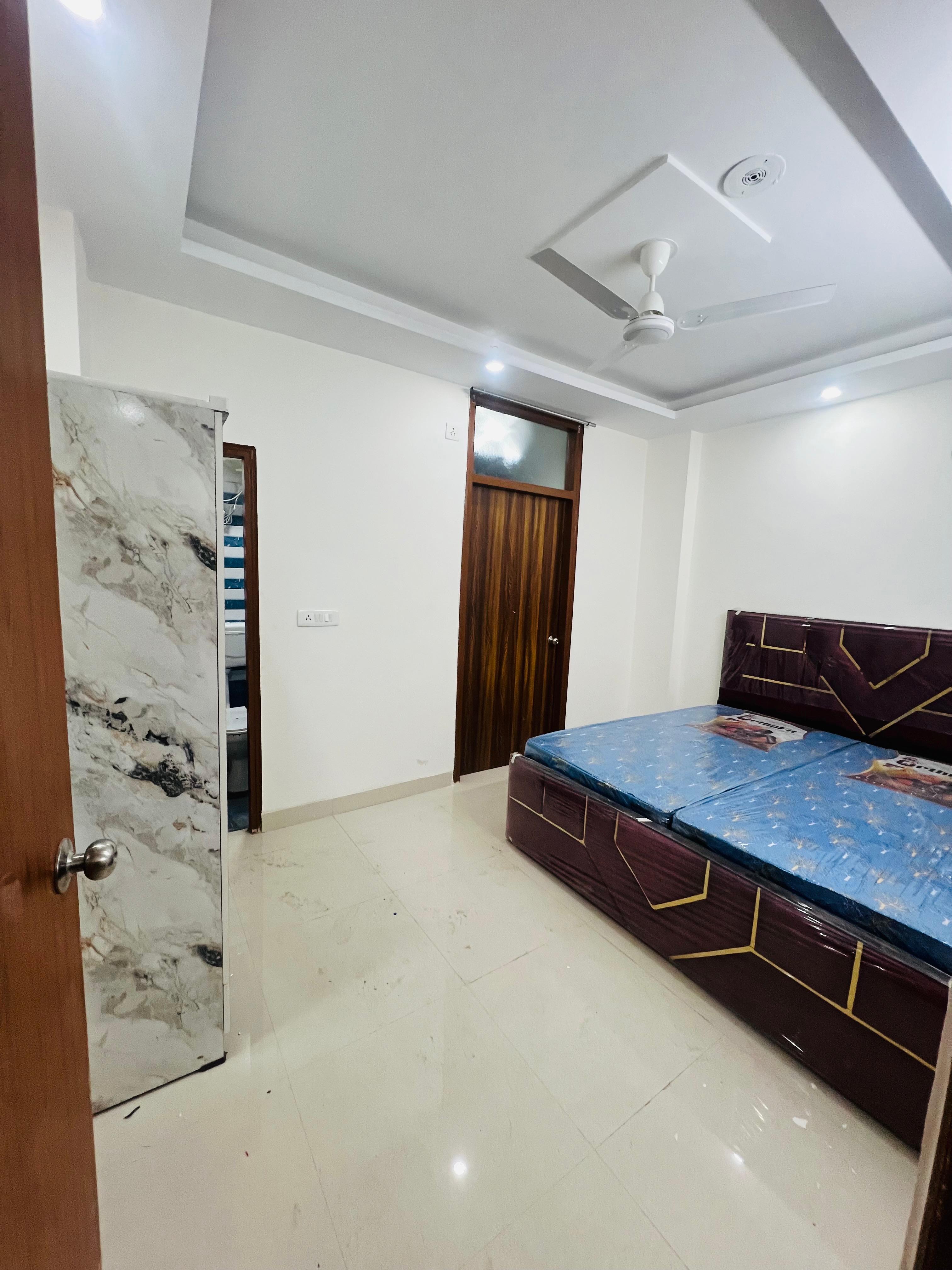 1 BHK Builder Floor For Rent in Saket