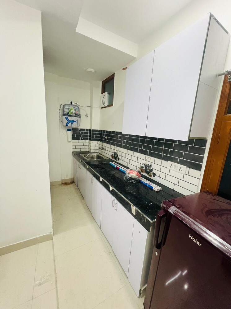 Kitchen, saket 1 Bedroom 500 Sq.Ft. Builder Floor In Saket Delhi 9041380