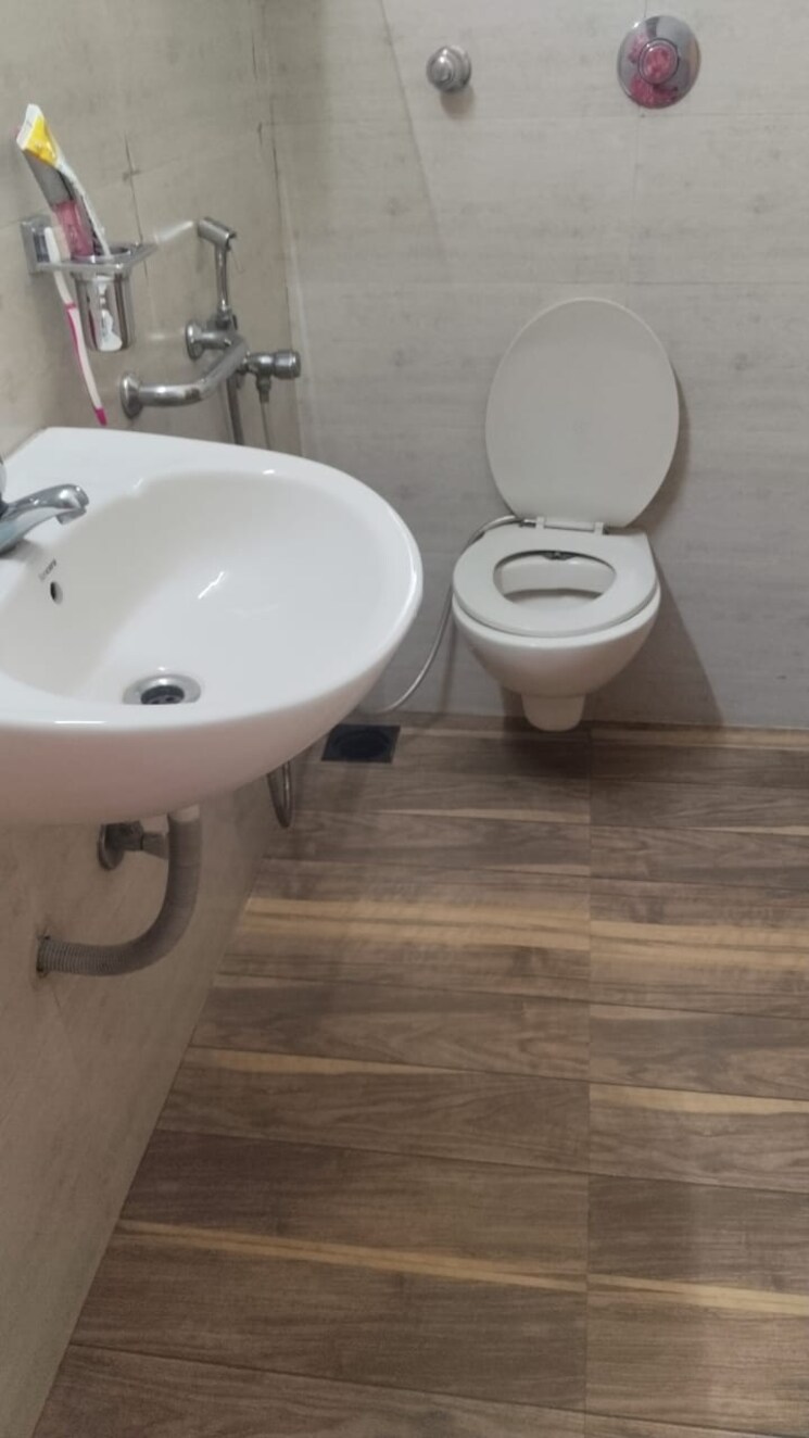 Bathroom, kopar khairane 4 Bedroom 2540 Sq.Ft. Apartment In Kopar Khairane Navi Mumbai 9041376