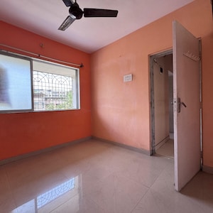 Room in 1 BHK Apartment at Vasai West – for Sale