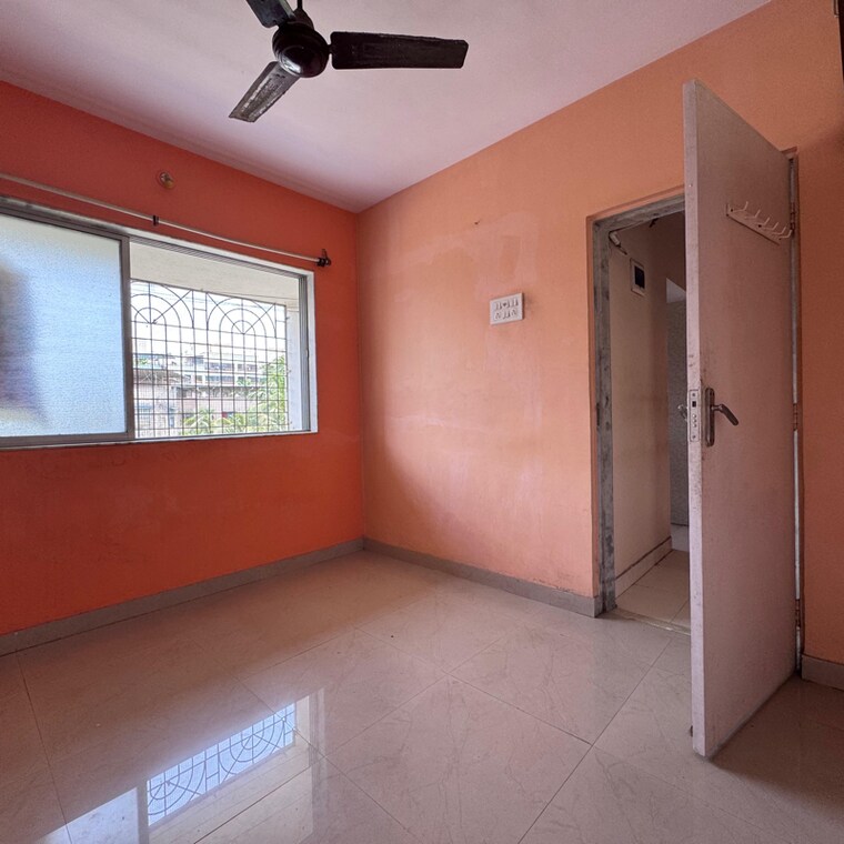 Room, vasai west 1 Bedroom 555 Sq.Ft. Apartment In Vasai West Palghar 9041462