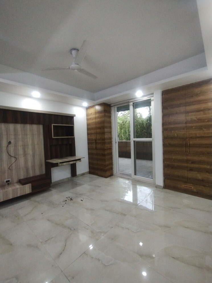 Balcony, sushant-lok-3 3 Bedroom 215 Sq.Yd. Builder Floor In Sector 57 Gurgaon 9041459