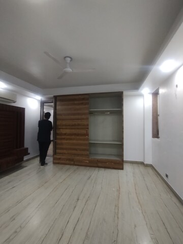 Kitchen in 3 BHK Builder Floor at Sushant Lok 3, Sector 57 – for Rent