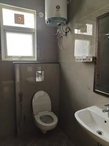 Bathroom in 3 BHK Builder Floor at Ansal Sushant Apartments, Sushant Lok I – for Rent